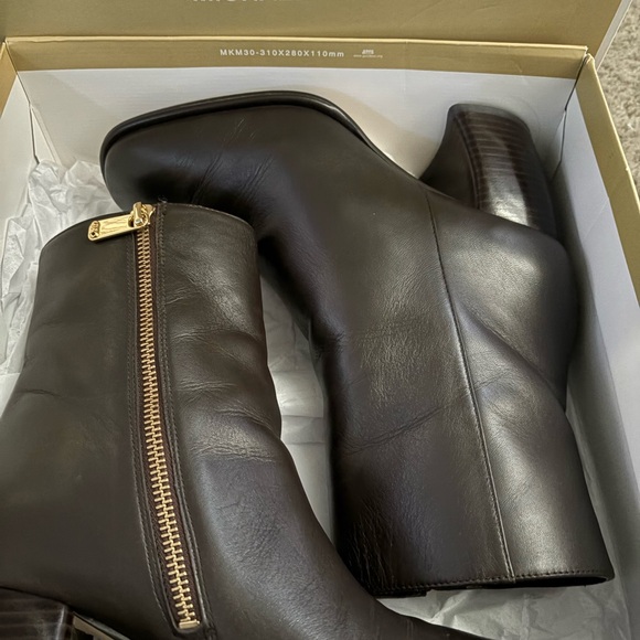 MICHAEL Michael Kors Brown Heeled Boots with Modern Silhouette - Picture 9 of 9
